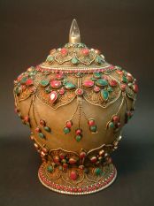 Treasure Vase